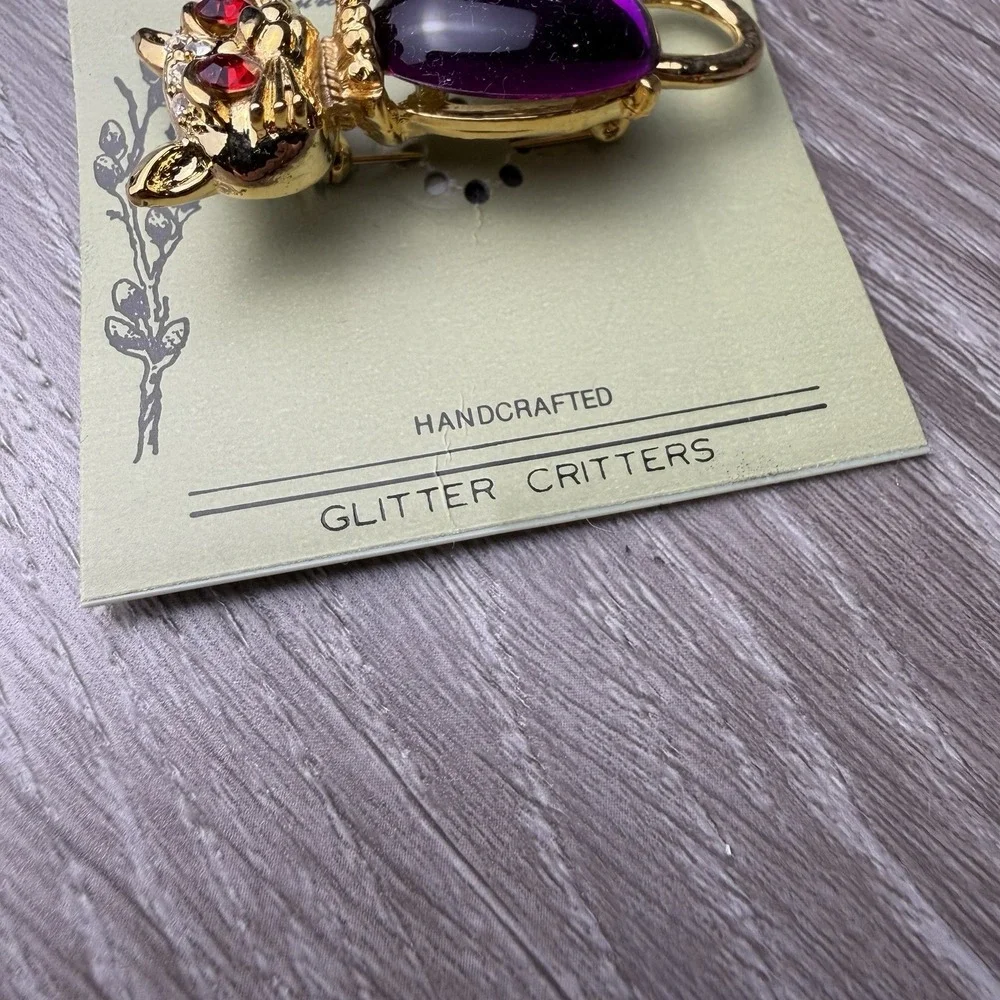 Vintage Two Sisters Glitter Critters Purple Cat Brooch Gold Tone Red Eyes New